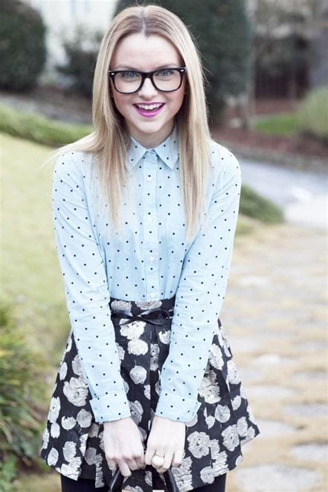 How to Dress Like Nerd? 18 Cute Nerd Outfits for Girls