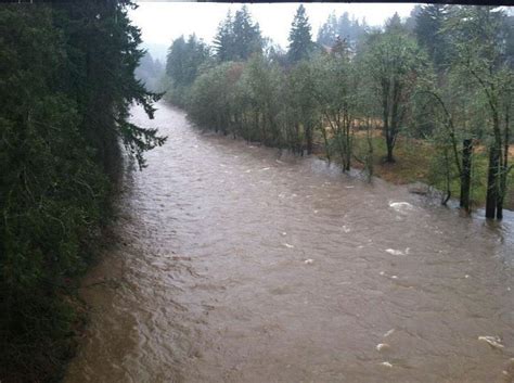 In Clackamas County, flood warnings issued for Molalla River, Johnson ...