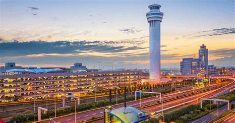 A guide to Haneda Airport (HND) | Blacklane Blog