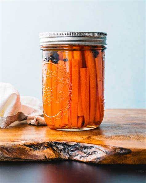 Easy Pickled Carrots – A Couple Cooks