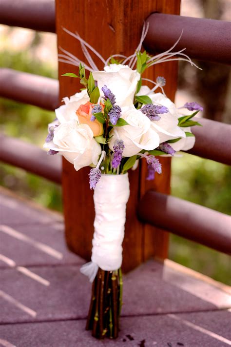 Simple Colorful DIY Bridal Bouquet