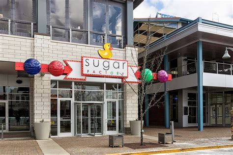 Sugar Factory Chicago | Food, Inside Views & More