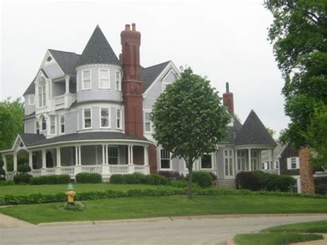 Hinsdale, Illinois: A Must to Visit (105 Photos) Updated:12/11/2009 ...