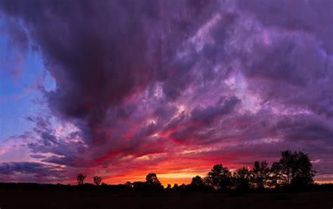 Glorious Stormy Sunset | Dramatically colorful stormy sky ca… | Flickr