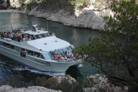 Discover the Calanques de Cassis by boat - OT - Saint-Cyr-sur-Mer