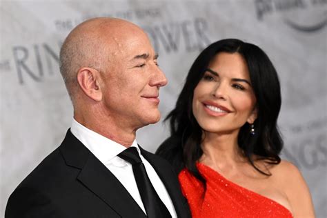 Jeff Bezos, Lauren Sánchez's engagement party was a star-studded affair ...