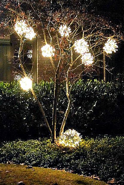 15 Beautiful Christmas Outdoor Lighting DIY Ideas