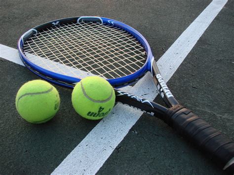 The Best Tennis Racquet Options for Beginners Seeking to Turn into ...