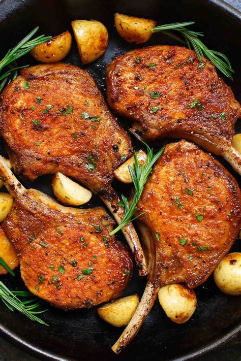 Pan Fried Pork Chops | Easy pork chop recipes, Fried pork chops, Pork ...