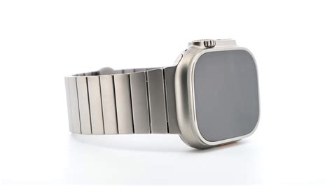 Apple Watch Ultra Titanium band - Paul van Zeeland Juweliers