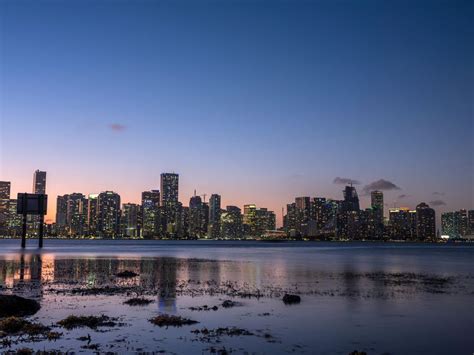 Miami Beach Sunrise: Skyline Reflection - HDRi Maps and Backplates