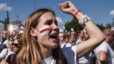 Tens of thousands hold biggest protest yet, Lukashenko defiant ...