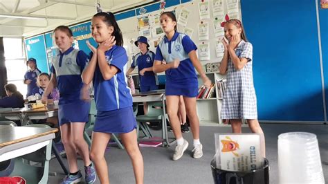 Wet weather lunchtime fun - Strathpine State School