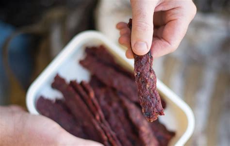 Ground Venison Jerky - Ground Deer Jerky Recipe | Deer meat recipes ...