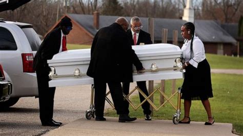 Video Civil rights leaders speak at Patrick Lyoya's funeral - ABC News