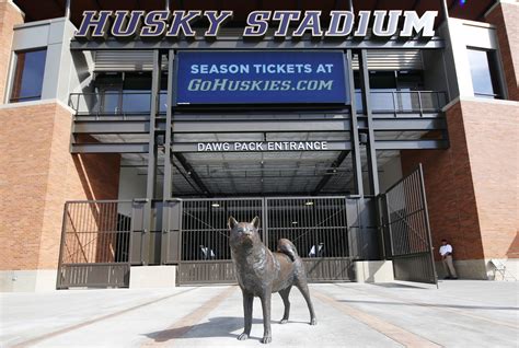 Husky Stadium - New Digs for the Dawgs: 2013 Husky Stadium Tour - ESPN