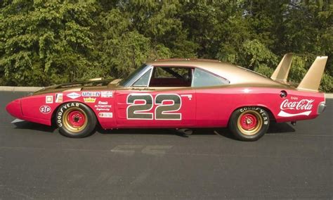 1969 DODGE DAYTONA WING RACE CAR - Side Profile - 16167 | Nascar race ...