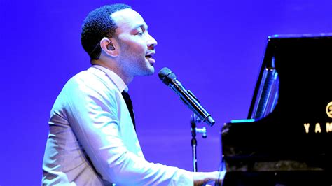 John Legend at Piano 1536 x 864 HDTV Wallpaper