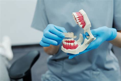 Guide to Dental Impression Materials and Trays