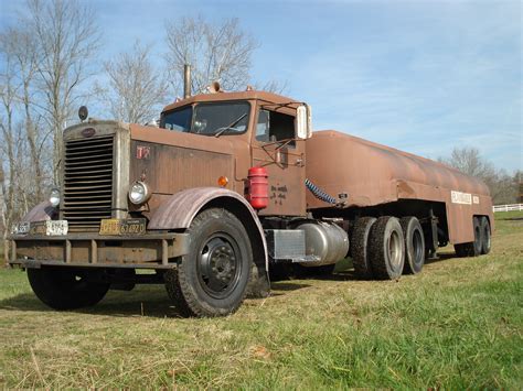 The Amazo Effect: James Crosby’s 1956 Peterbilt Conventional - Duel Purpose