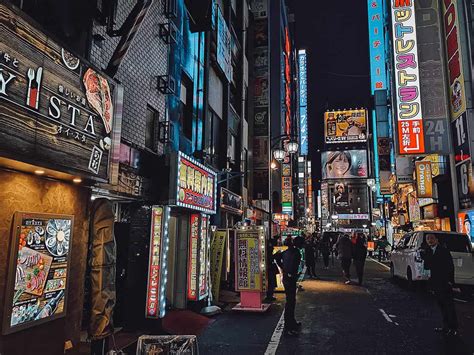 Tokyo Night Food Tour in Shinjuku | Will Fly for Food