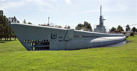 Veterans Saved the USS Batfish (SS-310) By Moving It to a Soybean Field ...