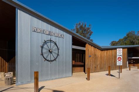 Entrance to the Port Of Echuca Discovery Centre | Photo Pathway ...