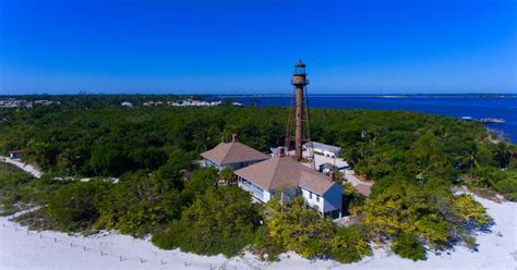 Sanibel Island Lighthouse: A Backdrop to Beauty