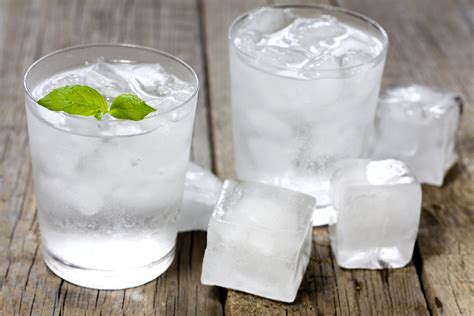 Ice & Cocktails: What’s the deal? | Drink Me Magazine