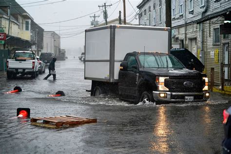 FEMA officials touring Maine to assess December storm damage