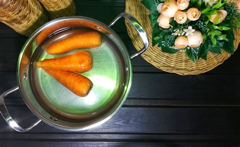 How to Boil Carrots: Step-by-Step Instructions - How-to-Boil.com