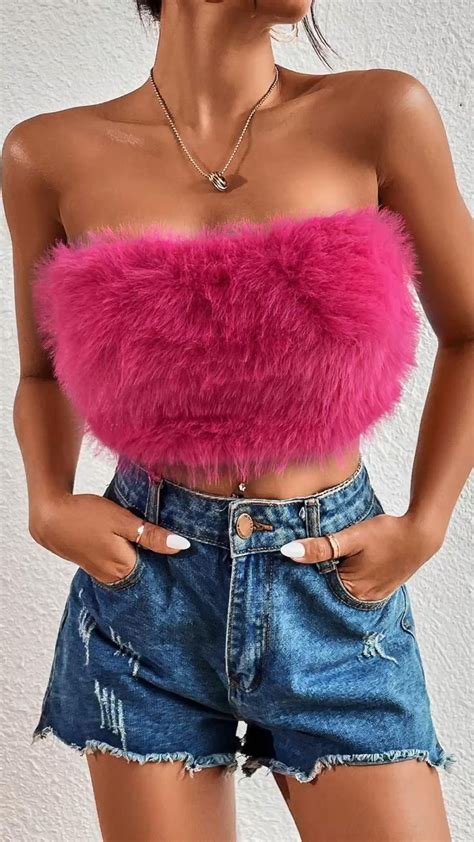 Y2K barbie core 🎞️ | Cropped tube top, Strapless crop top, Crop top outfits