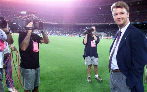 Former FC Barcelona boss Louis van Gaal announces he's taking a year off