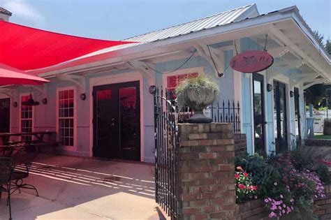 19 Best Restaurants in Fairhope, AL [2024 Updated]