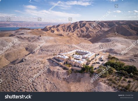 Nabi Musa Site Mosque Judean Desert Stock Photo 1254387754 | Shutterstock