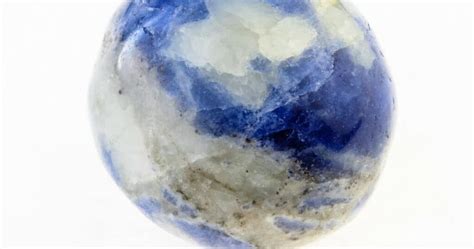 Sodalite Meaning: Healing Properties, Benefits and Uses