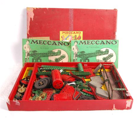 A vintage Meccano Set Outfit No 8 containing red and green original ...