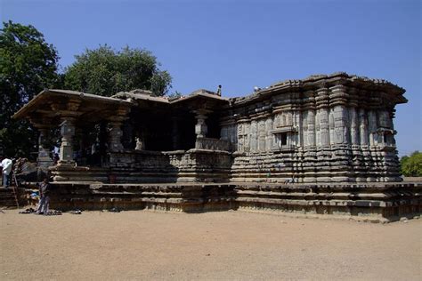 Thousand Pillar Temple Travel Guide, Places to see, Attractions - Trodly