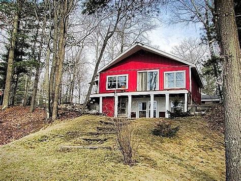 Becky Ampe's cabin she bought June 2018. Pier Lake Lane, Tomahawk, WI ...