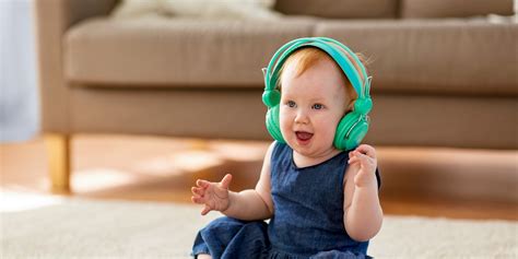 10 Best Noise Cancelling Headphones for Babies 2020 | Family Vacation ...