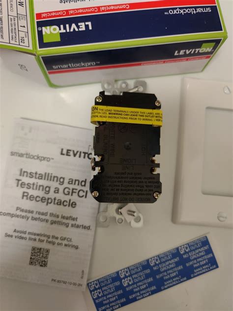 Leviton GFTR2-W Self-Test Tamper-Resistant GFCI Outlet Receptacle 20 ...