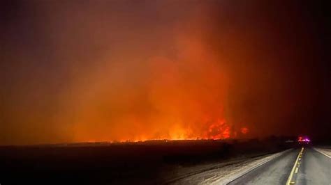 Fatal Texas Wildfire Forces Evacuations and Destroys 50 Homes - The New ...