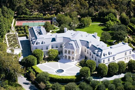 Jeff Bezos Pulls Plug on $90 million Beverly Hills Mansion Buy - Knewz