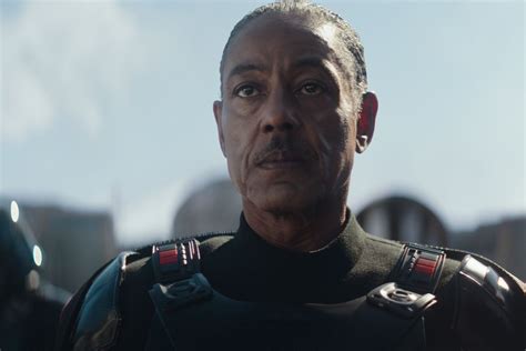 Giancarlo Esposito a.k.a Moff Gideon Promises "Epic" Lightsaber Action ...