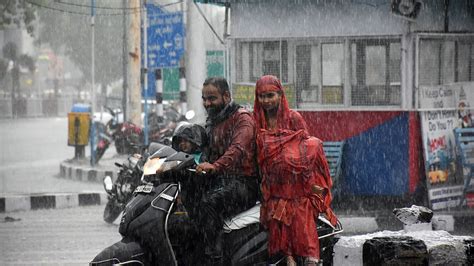 Bengaluru Rains To Continue Today, Intensity Of Rainfall To Decline ...