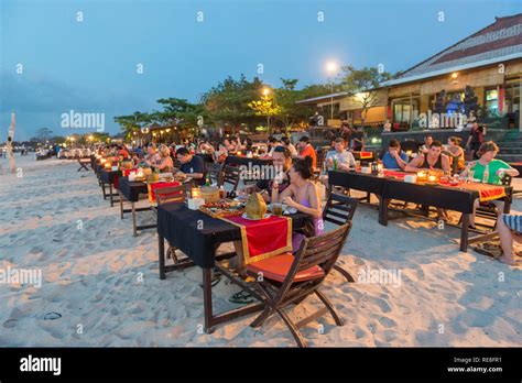 Jimbaran sunset restaurant hi-res stock photography and images - Alamy