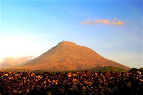 Climbing Pico Mountain | Trekking - Visitpico Climbing Pico Island Mountain