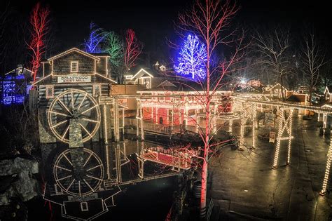 Dollywood In Winter - aspca donation rating