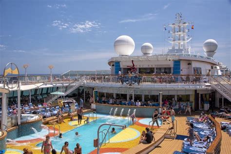 Pool Deck Aboard Royal Caribbean Ship Editorial Stock Image - Image of ...