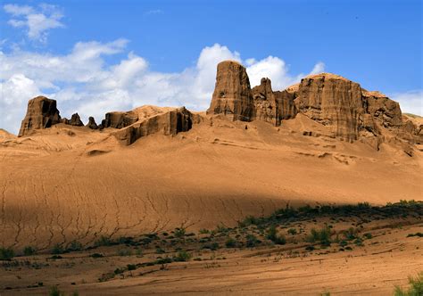 Two deserts in Xinjiang listed as China's most beautiful deserts - CGTN